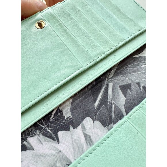 TED BAKER Pezie Popper Mint Green Patent Leather Crystal Bow Matinee Wallet - Picture 12 of 15